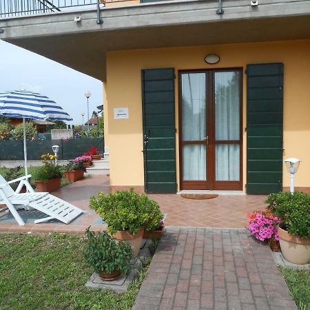 Il Glicine Sul Garda Villetta A Schiera Monzambano Exteriér fotografie