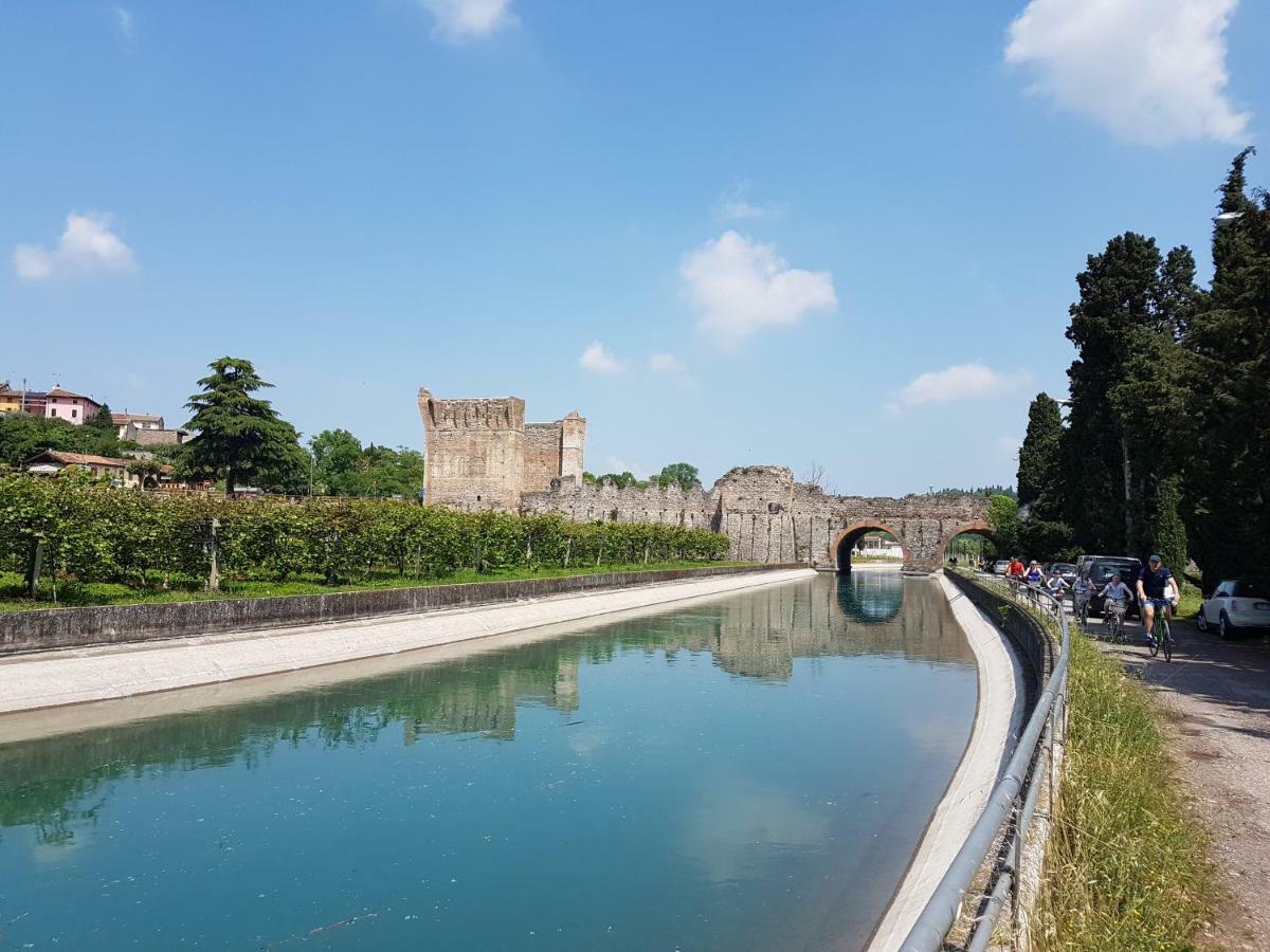 Il Glicine Sul Garda Villetta A Schiera Monzambano Exteriér fotografie